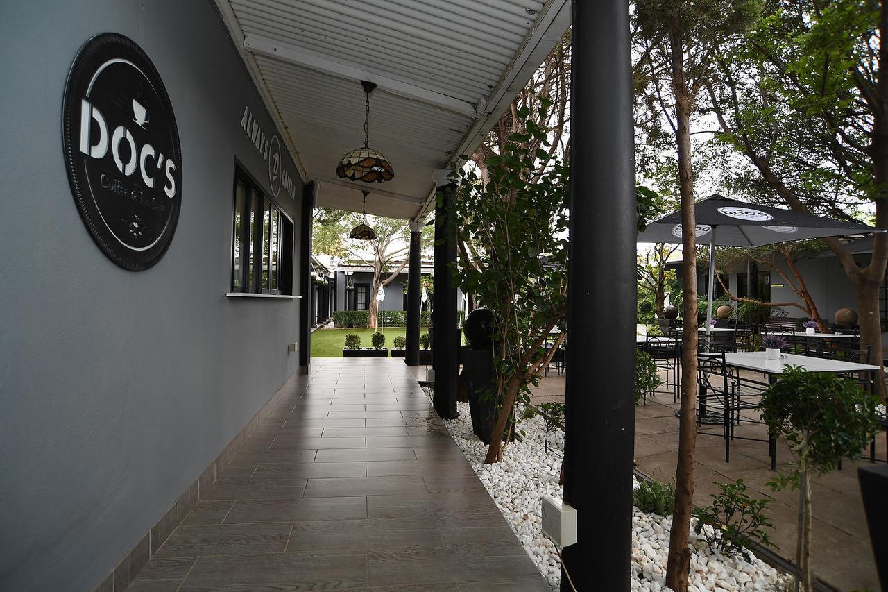 Halfway House Hotel Kimberley Bagian luar foto