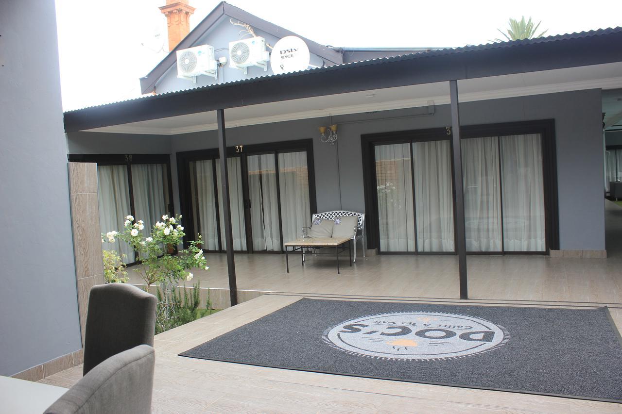 Halfway House Hotel Kimberley Bagian luar foto
