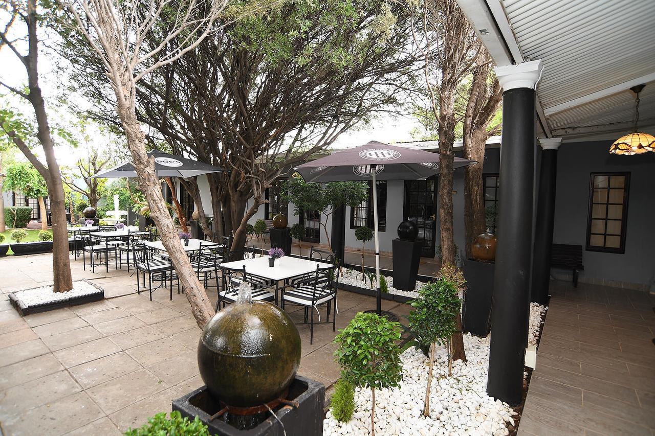 Halfway House Hotel Kimberley Bagian luar foto