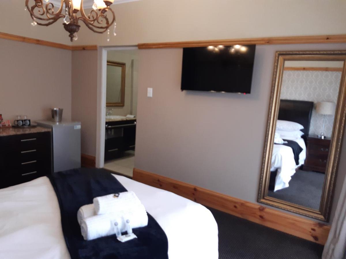 Halfway House Hotel Kimberley Bagian luar foto