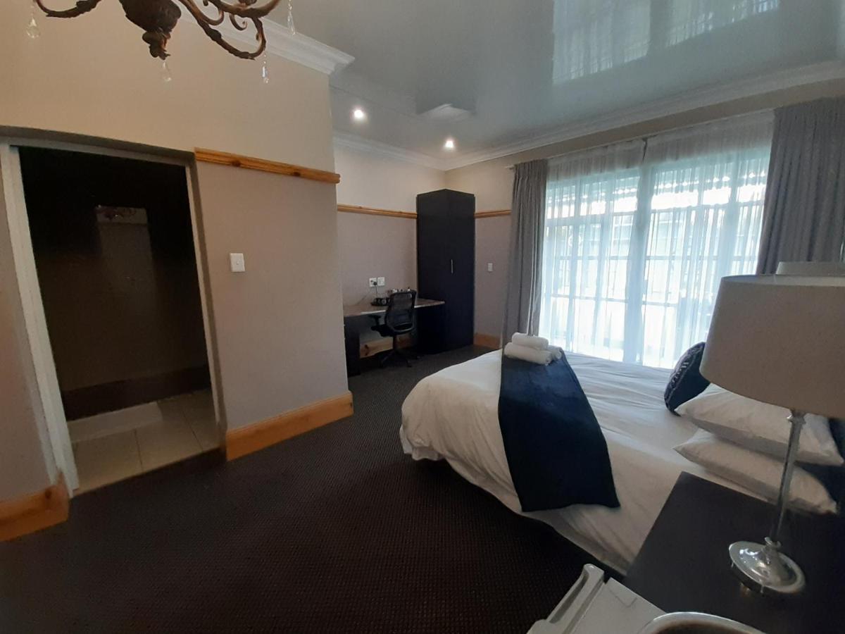 Halfway House Hotel Kimberley Bagian luar foto